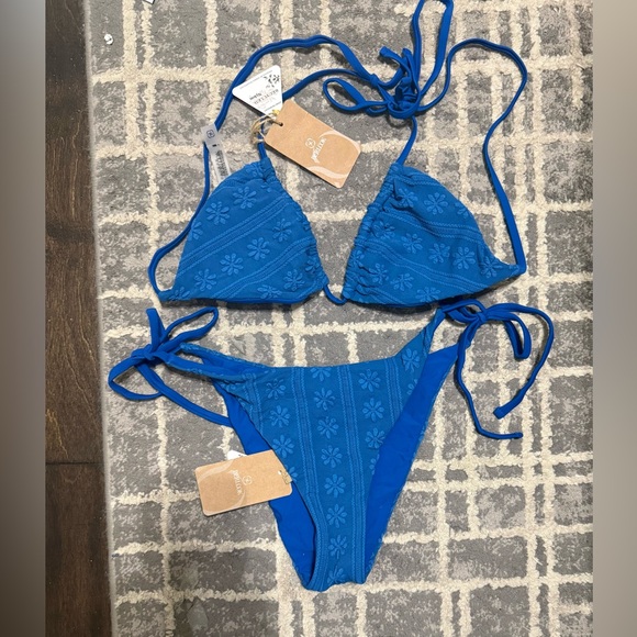 aerie Other - Berlook Blue Floral textured triangle top bikini set NEW medium